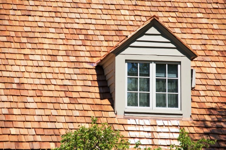 What Is The Difference Between Wood Shingles & Shakes? Sunik Roofing